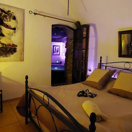 Chambre Love Romantique Avec Spa Privee Calvi  Exterior foto